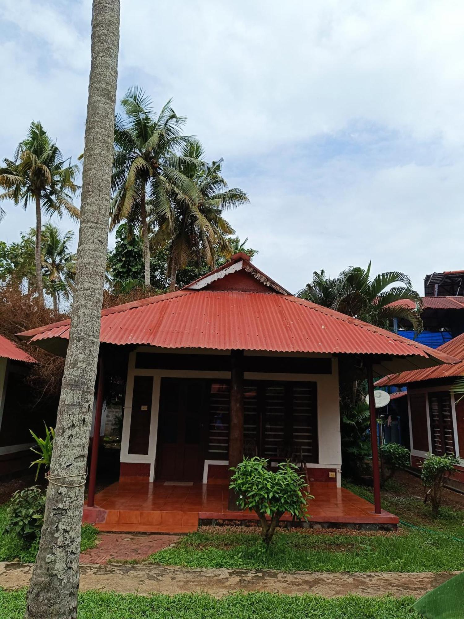 Hill View Beach Resort Varkala Exterior photo